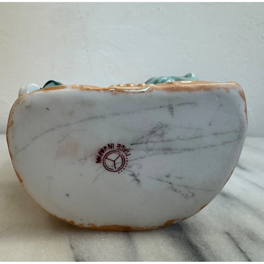 Vintage Iridescent‎ Lusterware Porcelain Vase Victorian Colonial Couple Japan